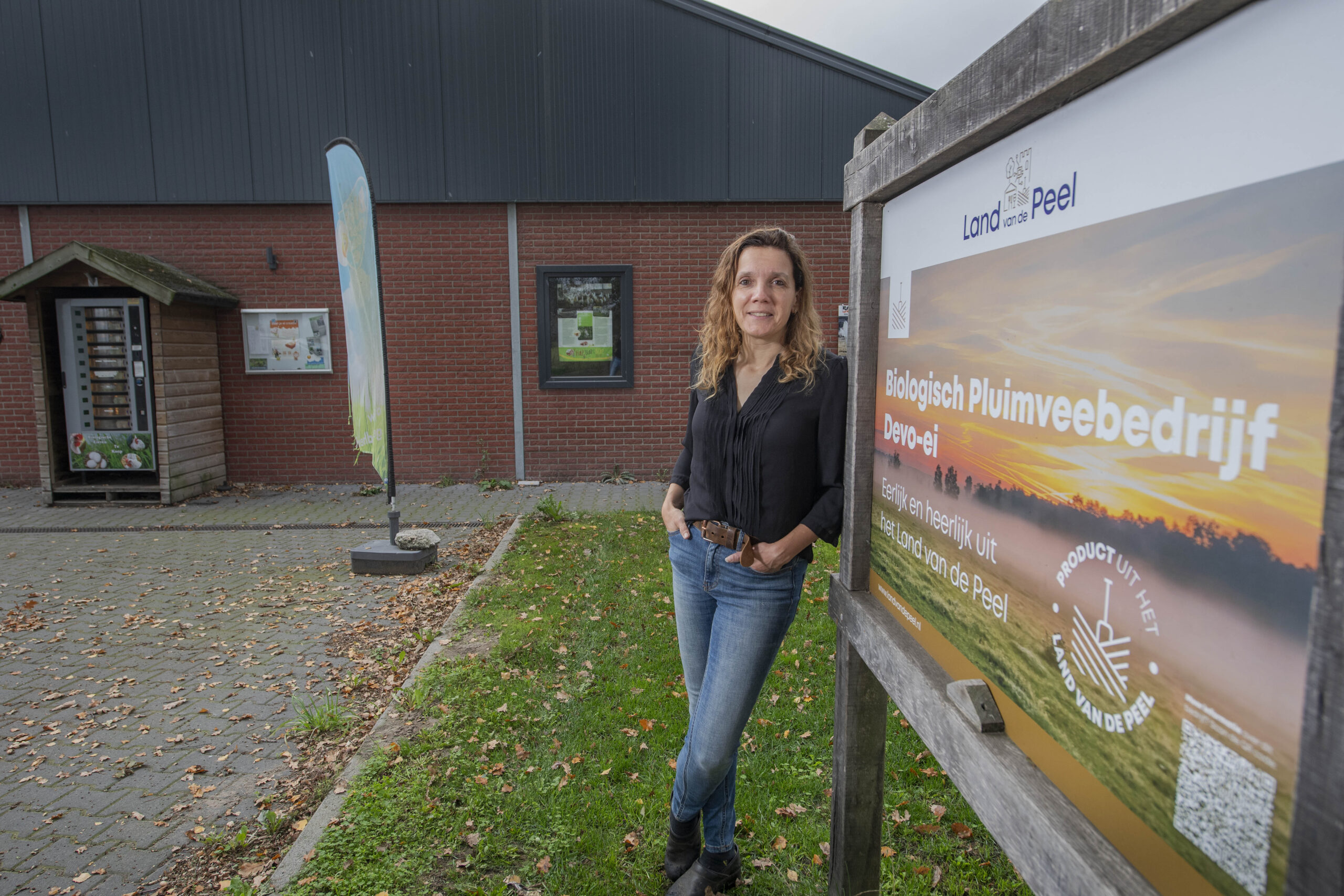 Eerlijk en heerlijk, biologische eitjes uit het Land van de Peel Eerlijk en heerlijk, biologische eitjes uit het Land van de Peel